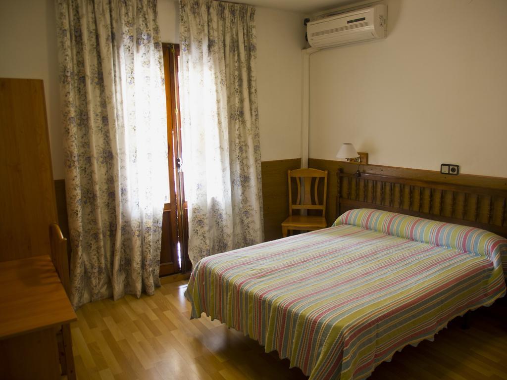 Hostal Lizana Huesca Cameră foto